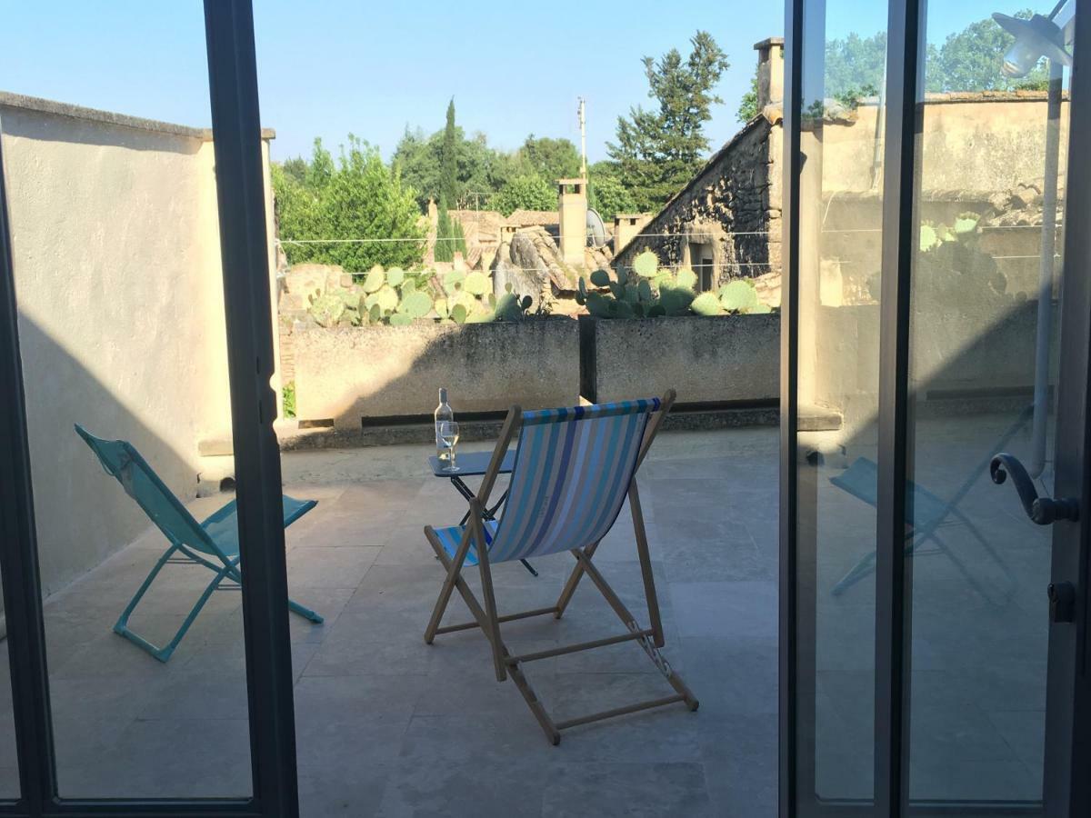 Le Patio Du Murier Вер-Пон-дю-Гар Экстерьер фото