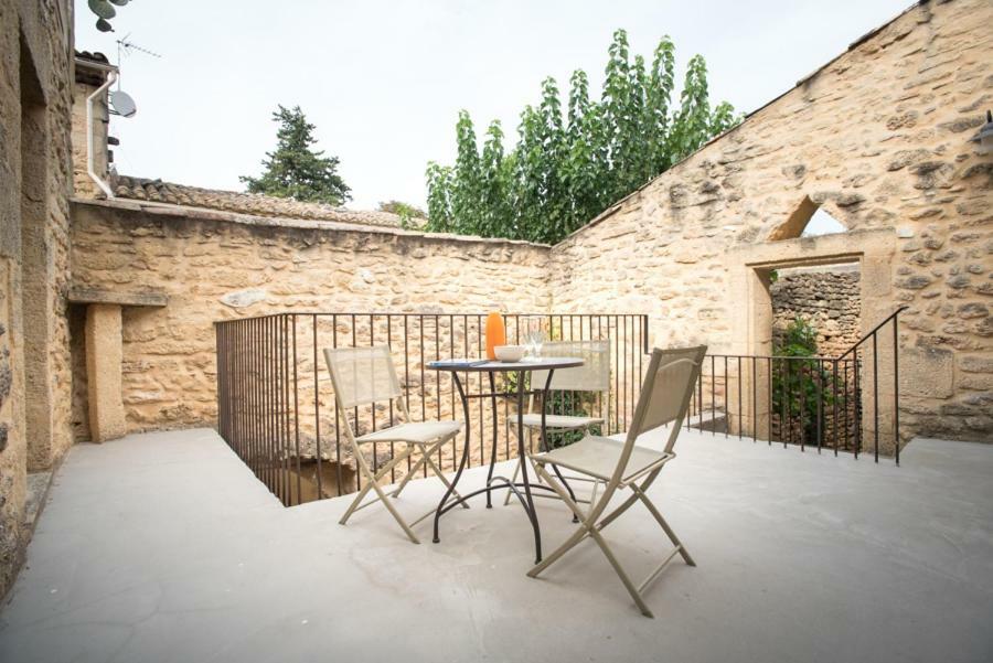 Le Patio Du Murier Вер-Пон-дю-Гар Экстерьер фото